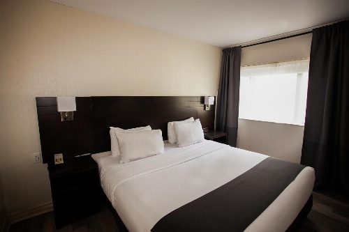 Hotel Newstar Montreal image 1