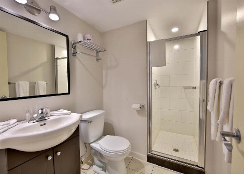 Hotel Newstar Montreal image 16